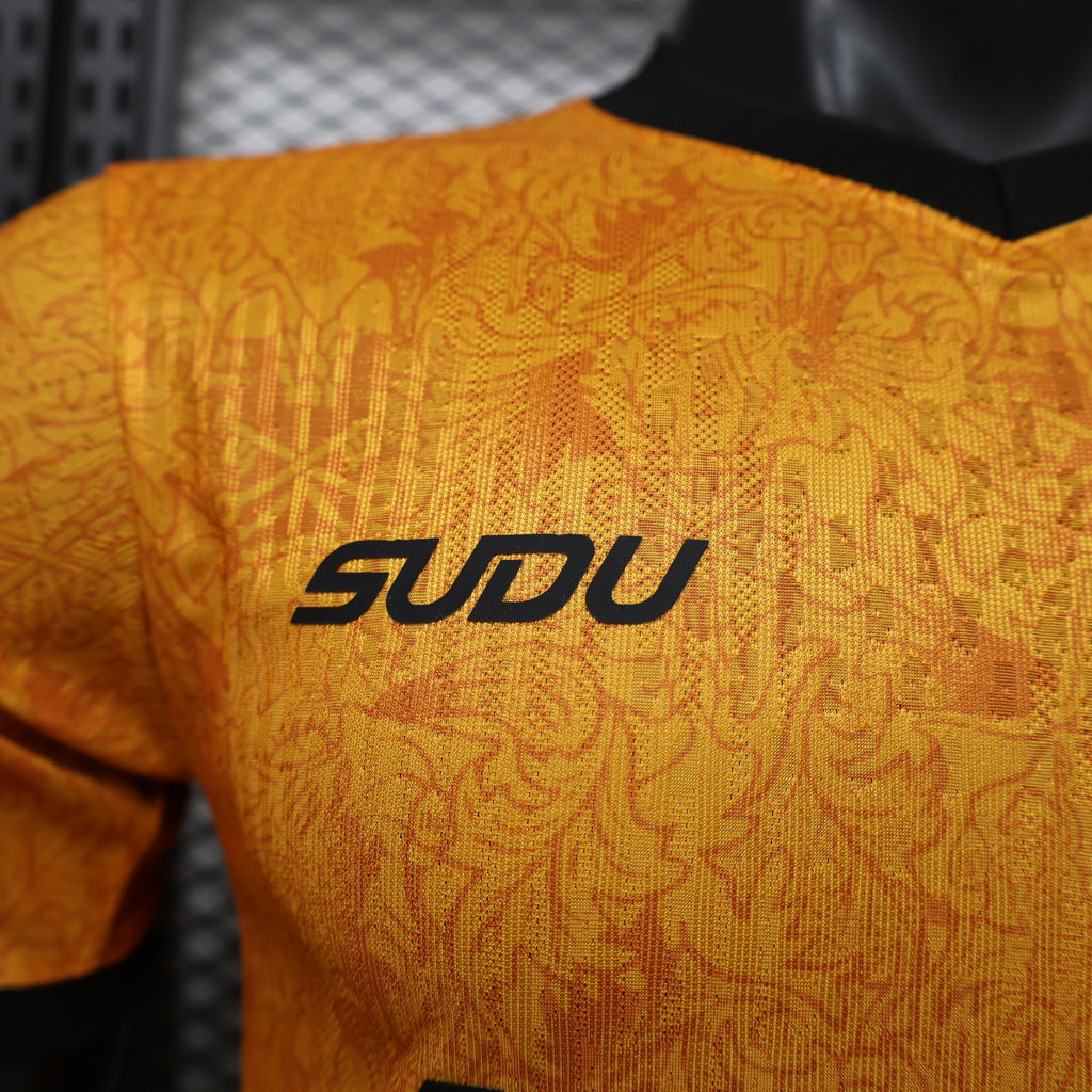 Wolverhampton 26/27